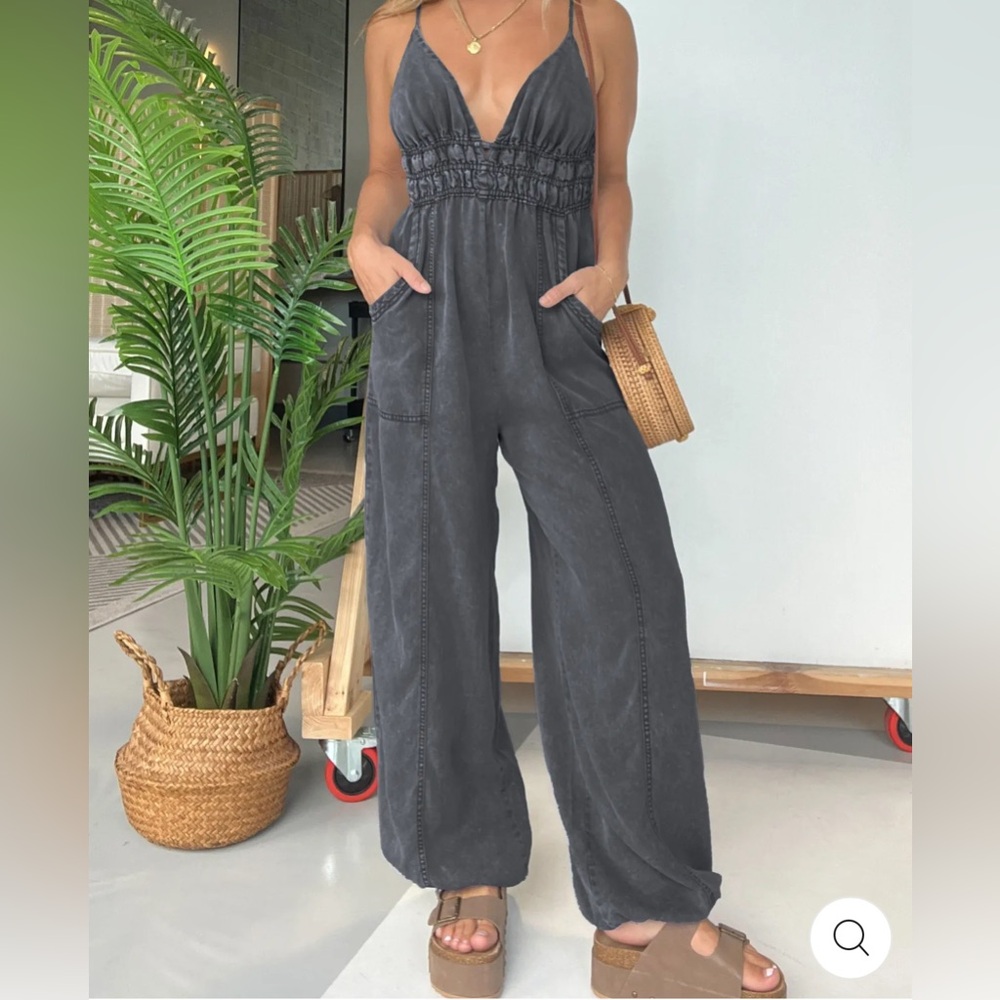 Adjustable Straps Lightweight V-Neck Jumpsuit NWT